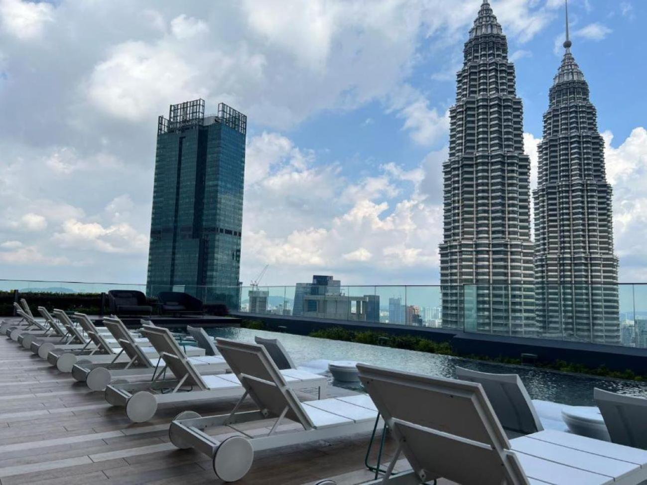 Star Residence Klcc By Sky Pool Куала-Лумпур Екстер'єр фото